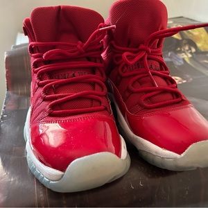 Jordan’s / barely used. 6.5 in boys